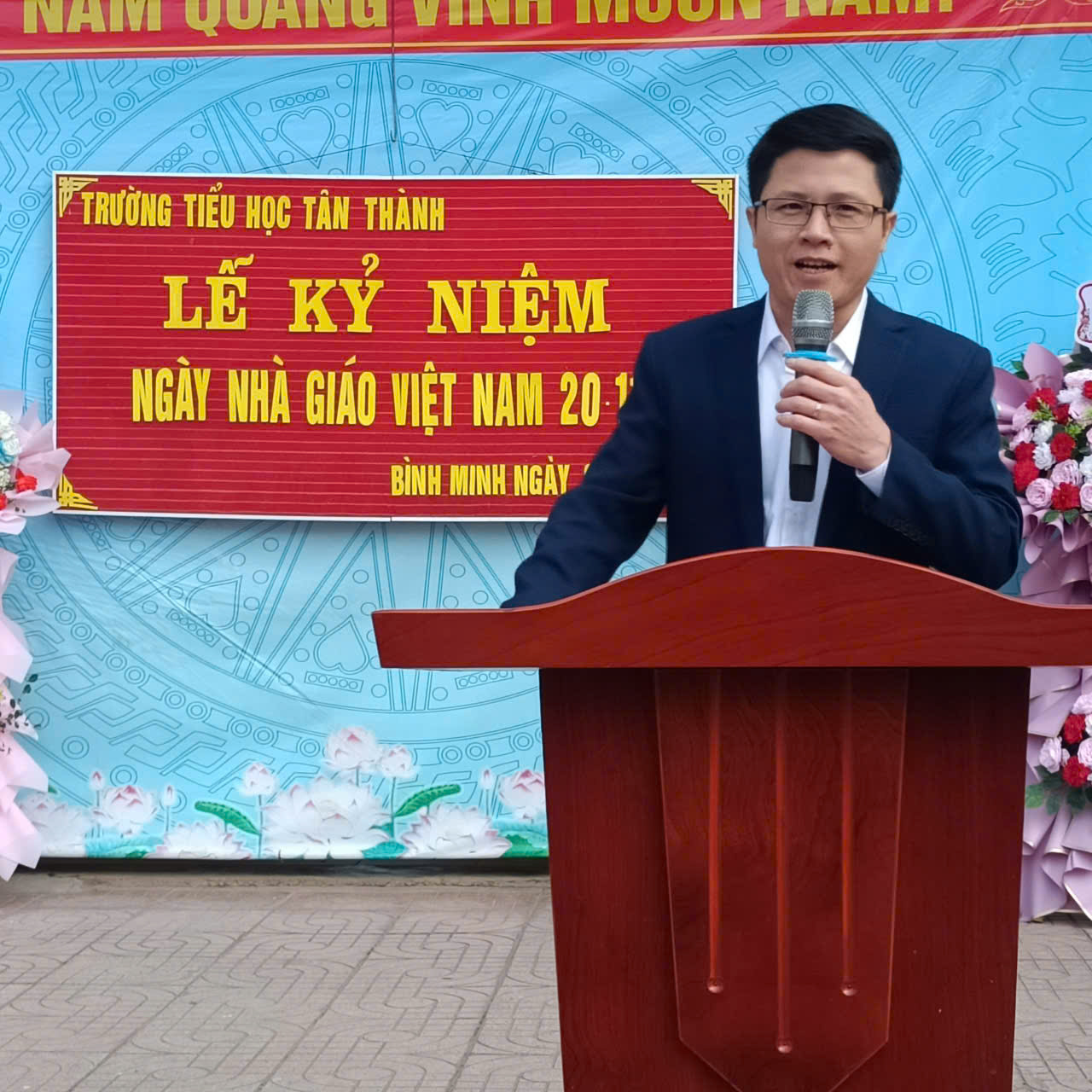 z7249576750039 046ab14f2366f7082bc4e98ccb25c82b