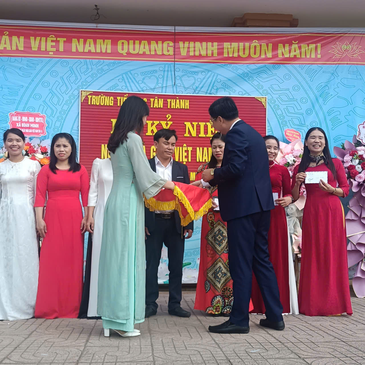 z7254008547930 8575bff9106628e9b0eee56af148c1e1